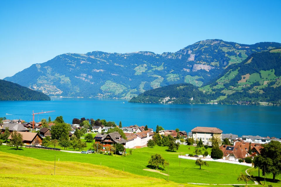 Seinen Namen hat der Vierwaldstättersee von den vier hier angrenzenden Waldstätten: den Kantonen Uri, Unterwalden, Schwyz und Luzern. Im Mittelalter bevorzugte man die Bezeichnung Luzerner See.